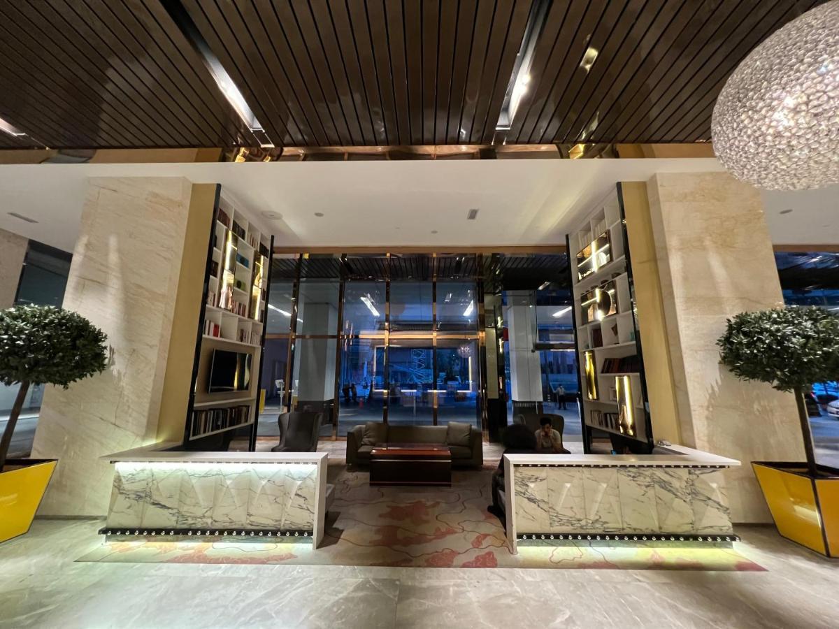Amazing Pool By Platinum Suites Klcc Kuala Lumpur Exterior photo