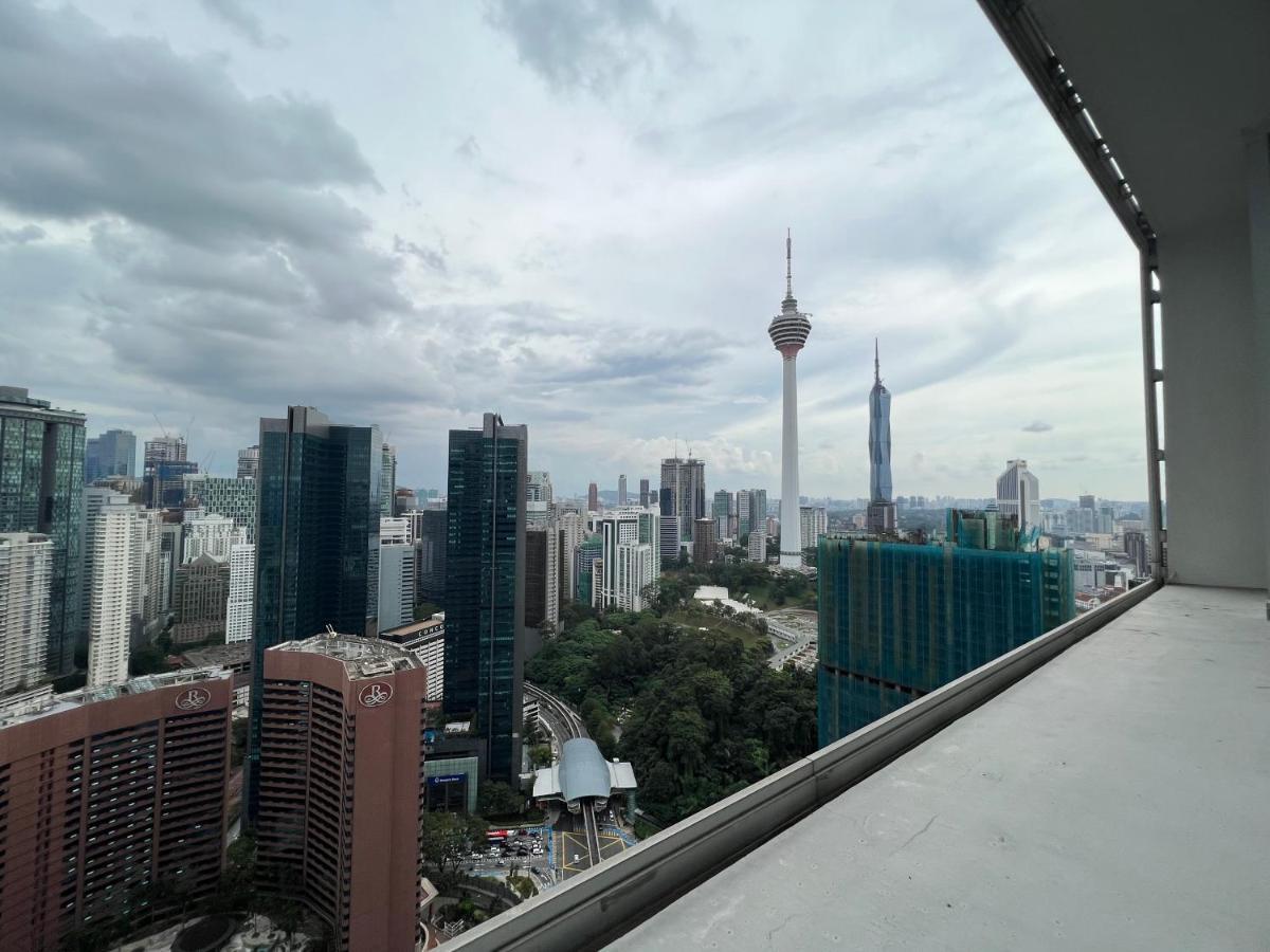 Amazing Pool By Platinum Suites Klcc Kuala Lumpur Exterior photo