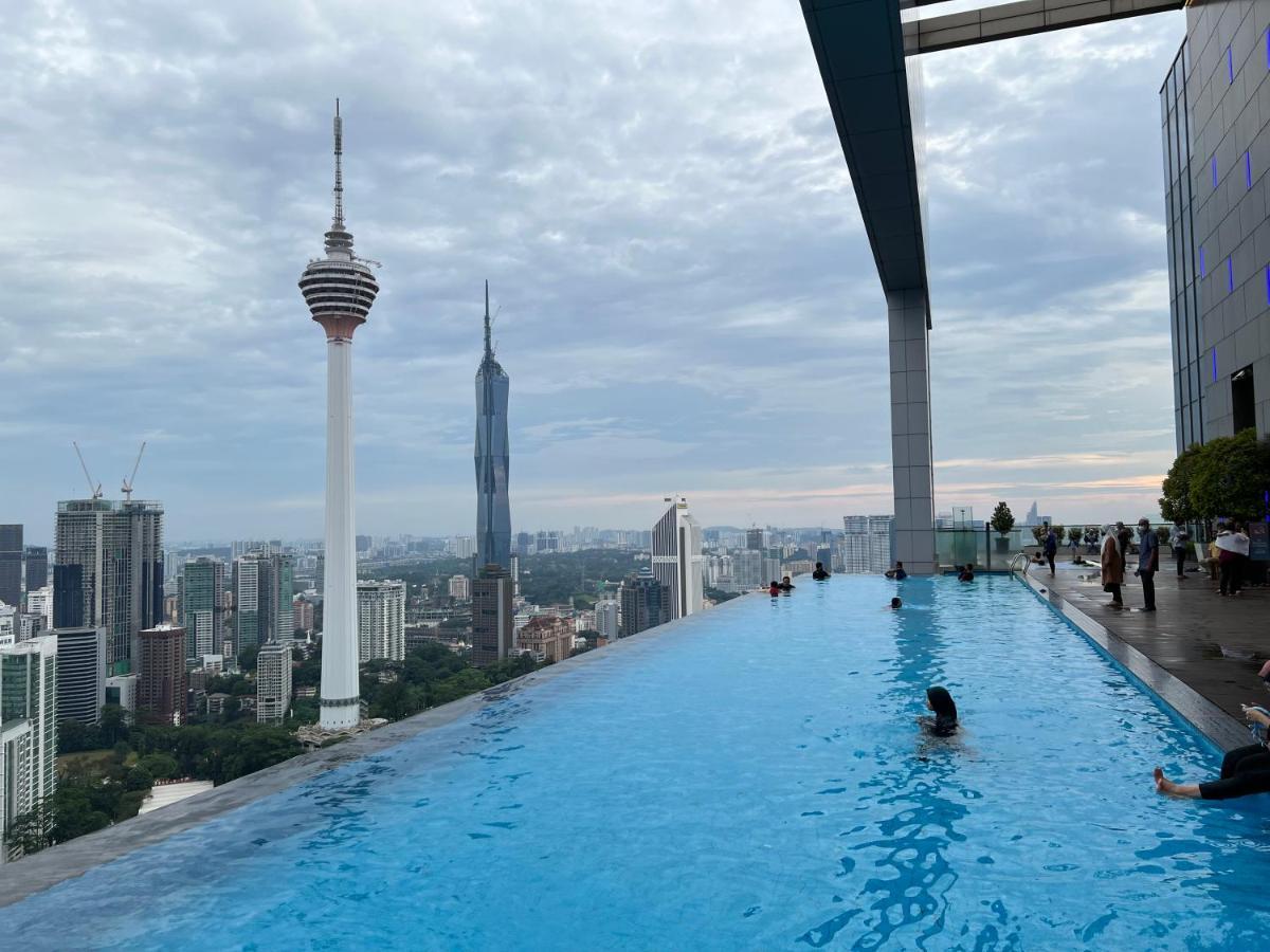 Amazing Pool By Platinum Suites Klcc Kuala Lumpur Exterior photo