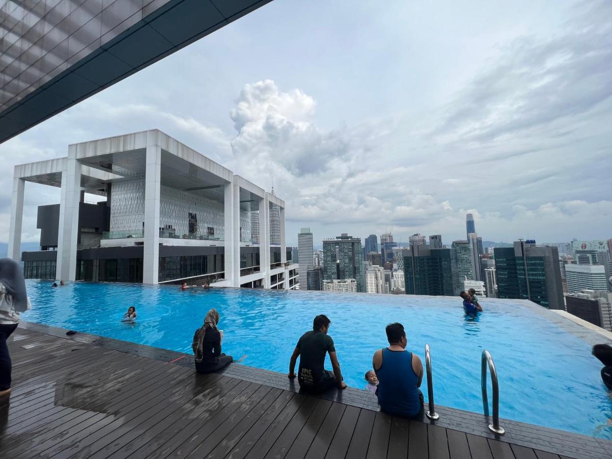 Amazing Pool By Platinum Suites Klcc Kuala Lumpur Exterior photo