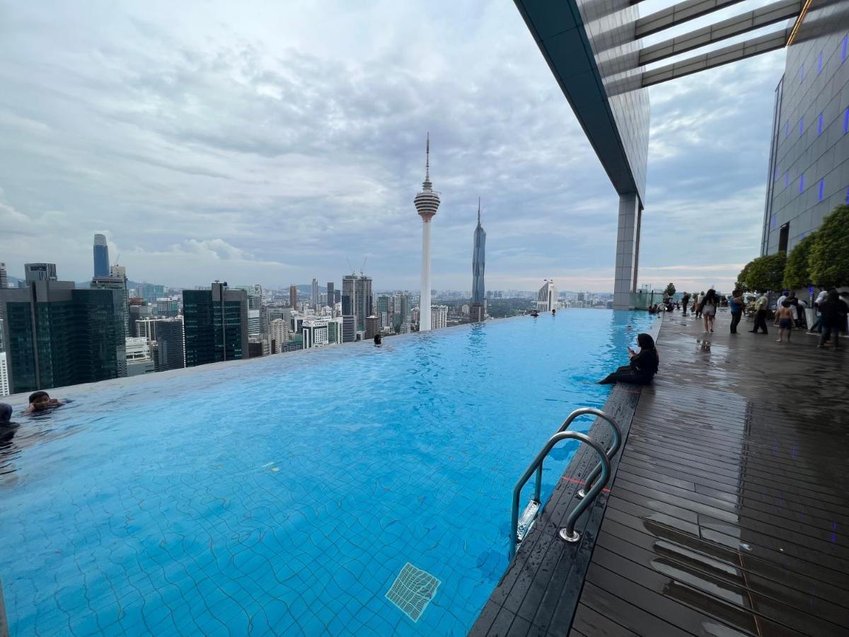 Amazing Pool By Platinum Suites Klcc Kuala Lumpur Exterior photo